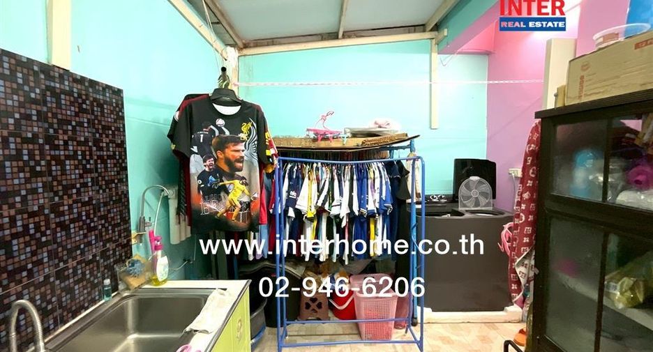 Casa adosada en venta de 2 habitaciones en Bang Bo, Samut Prakan
