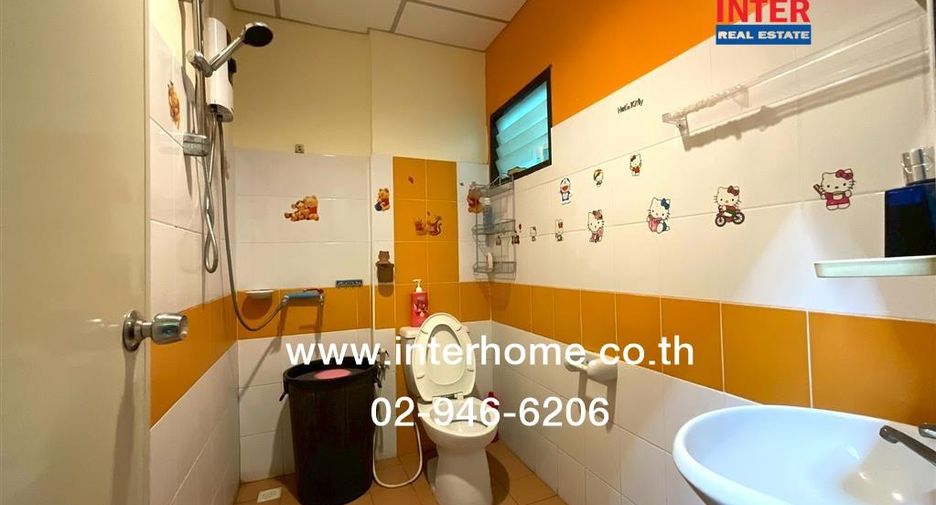Casa adosada en venta de 2 habitaciones en Bang Bo, Samut Prakan