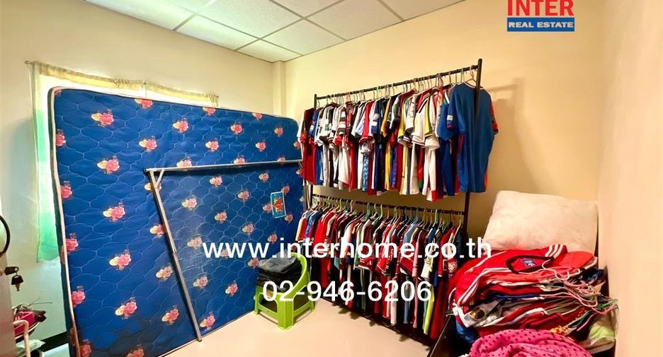 Casa adosada en venta de 2 habitaciones en Bang Bo, Samut Prakan