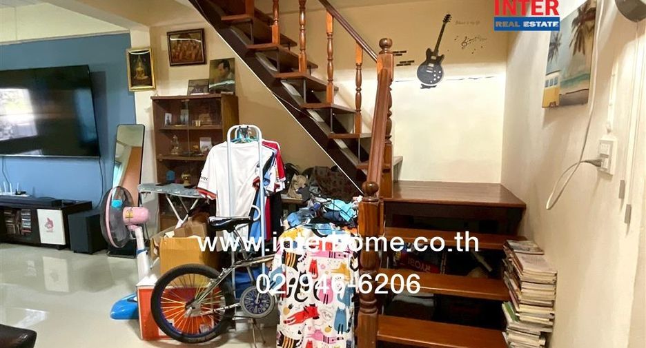 Casa adosada en venta de 2 habitaciones en Bang Bo, Samut Prakan
