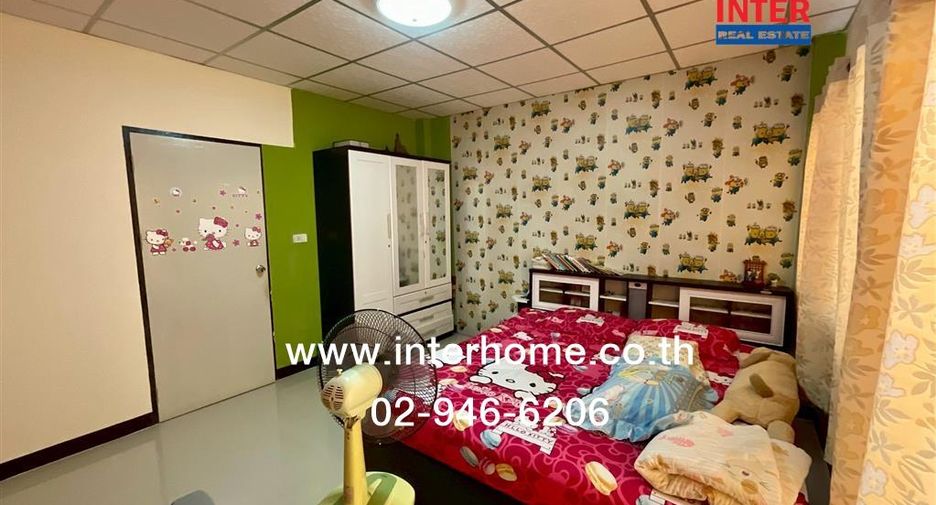 Casa adosada en venta de 2 habitaciones en Bang Bo, Samut Prakan