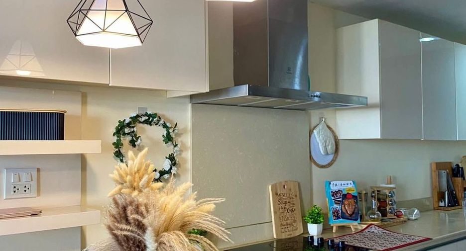 For sale 3 bedrooms condo in Bang Kho Laem, Bangkok