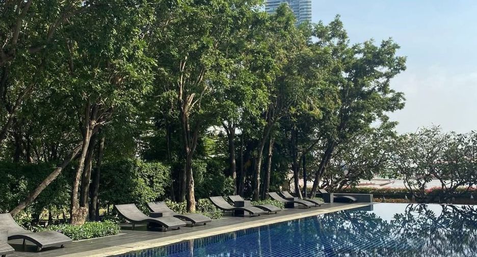 For sale 3 bedrooms condo in Bang Kho Laem, Bangkok