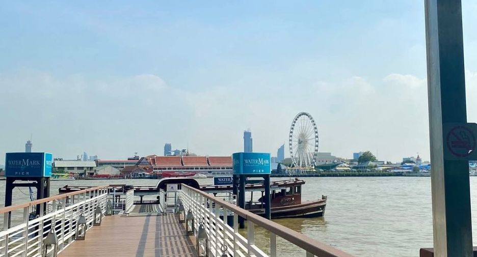 For sale 3 bedrooms condo in Bang Kho Laem, Bangkok