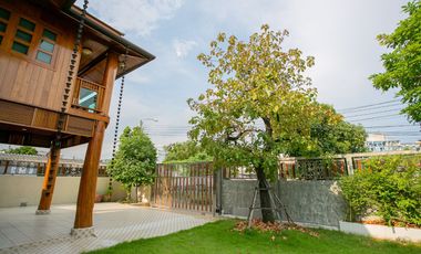 Casa en alquiler y en venta de 3 habitaciones en Huai Khwang, Bangkok