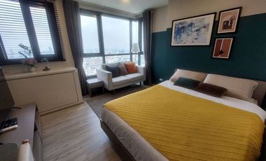 Condo en alquiler de 1 habitaciones en Huai Khwang, Bangkok