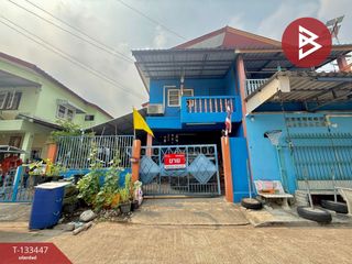 Casa adosada en venta de 2 habitaciones en Krathum Baen, Samut Sakhon