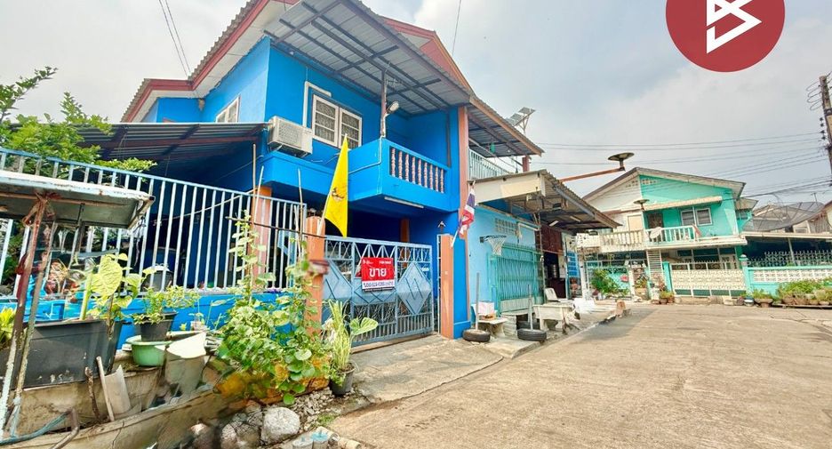 For sale 2 bedrooms townhouse in Krathum Baen, Samut Sakhon