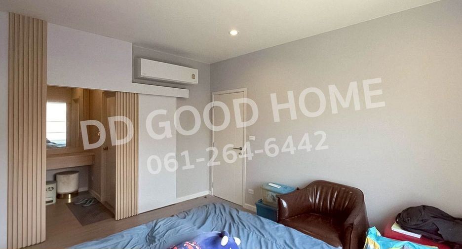 For sale 3 bedrooms house in Mueang Pathum Thani, Pathum Thani