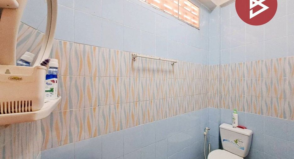 For sale 2 bedrooms townhouse in Mueang Prachinburi, Prachin Buri