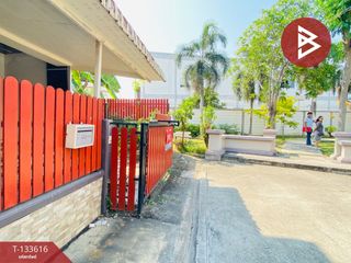 For sale 3 bedrooms townhouse in Bang Khun Thian, Bangkok