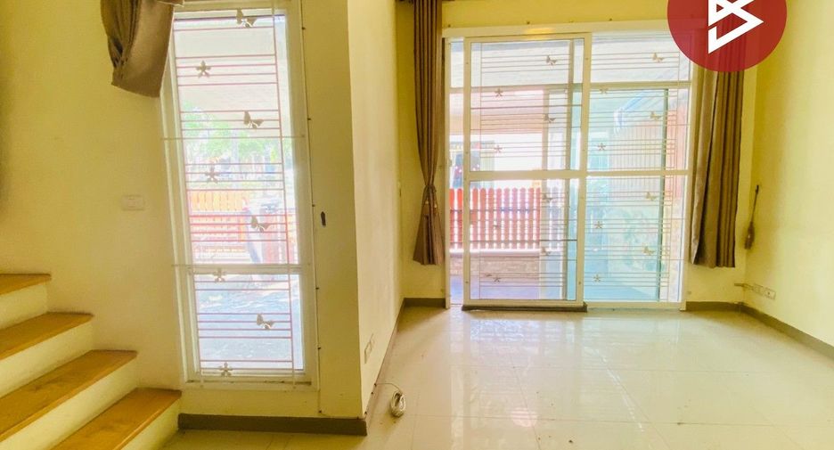 For sale 3 bedrooms townhouse in Bang Khun Thian, Bangkok