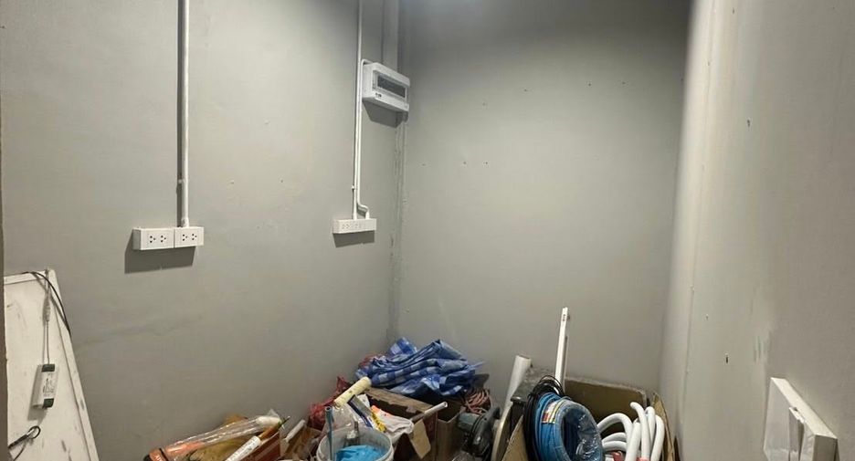 Аренда торговое помещение в Щаттхана, Бангкок
