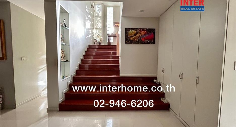 For sale 9 bedrooms house in Lak Si, Bangkok