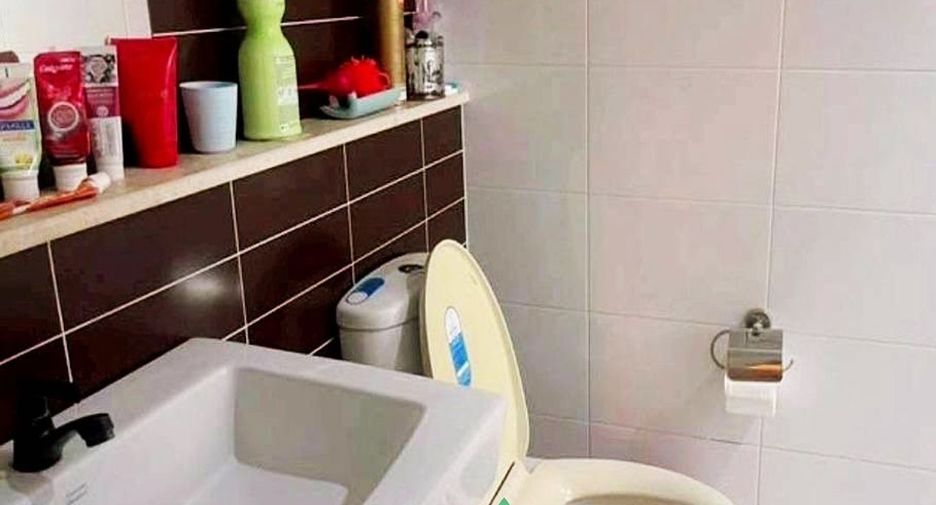 For sale 3 bedrooms townhouse in Bang Khae, Bangkok