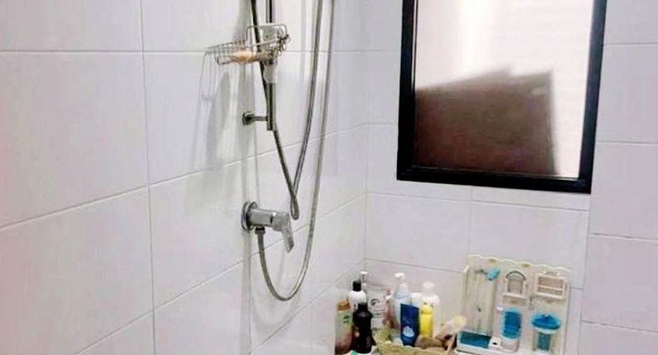For sale 3 bedrooms townhouse in Bang Khae, Bangkok