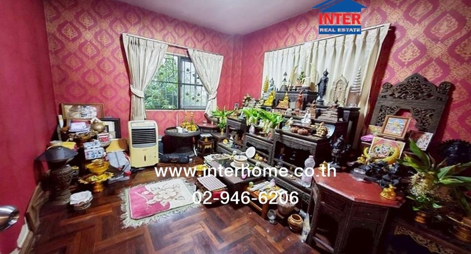 For sale 3 bedrooms house in Khlong Sam Wa, Bangkok