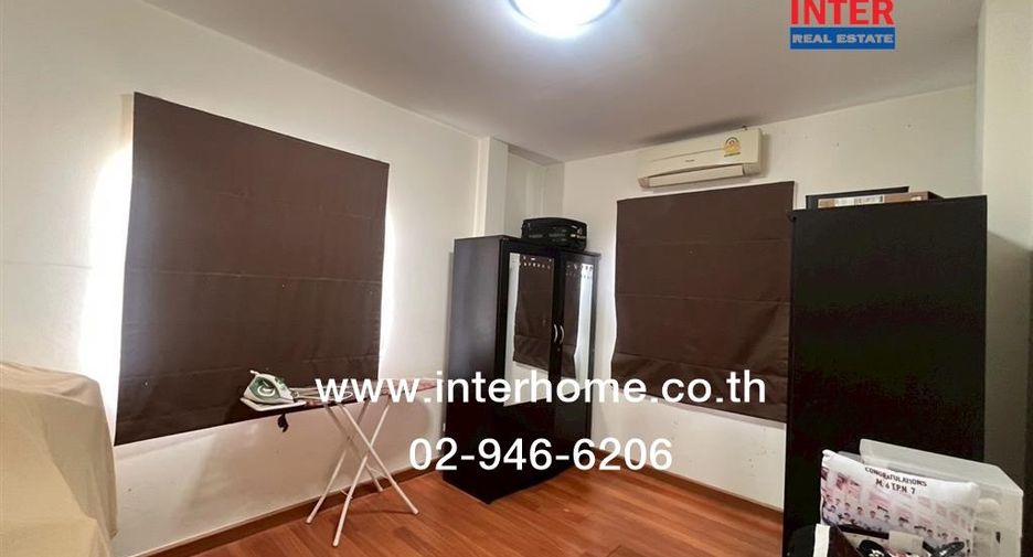For sale 3 bedrooms house in Lat Krabang, Bangkok