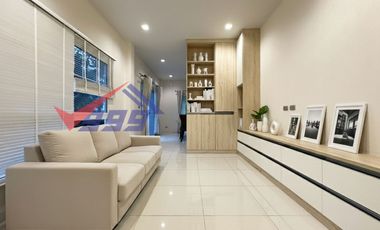 For rent そして for sale 4 ベッドルーム house in Min Buri, Bangkok