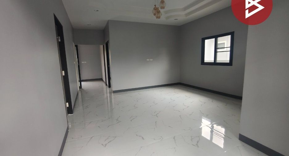 For sale 2 bedrooms house in Ban Pho, Chachoengsao