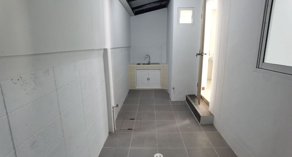 For sale 2 ベッドルーム townhouse in Bang Pa-in, Phra Nakhon Si Ayutthaya