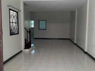 出售 3 卧室 联排别墅 在 Thanyaburi, Pathum Thani