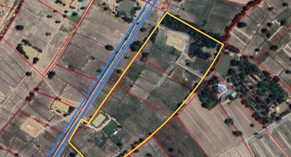 For sale land in Sawang Arom, Uthai Thani