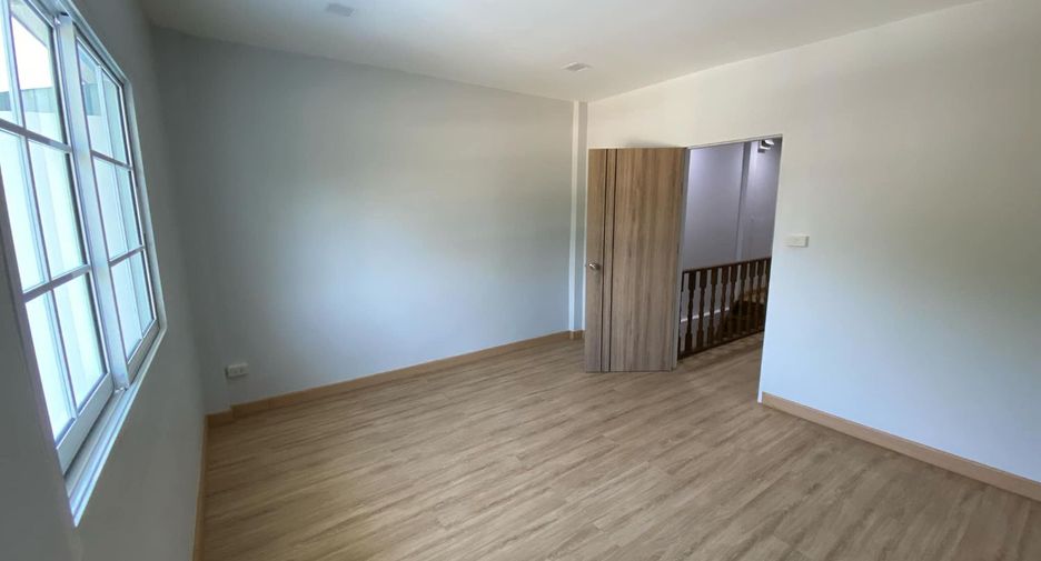 For sale 2 bedrooms townhouse in Phra Samut Chedi, Samut Prakan