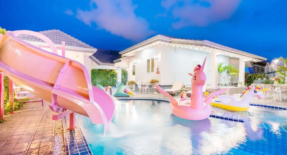 For rent 4 bedrooms villa in Jomtien, Pattaya