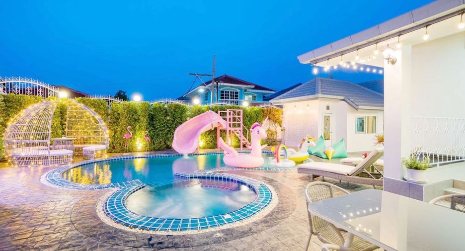 For rent 4 bedrooms villa in Jomtien, Pattaya
