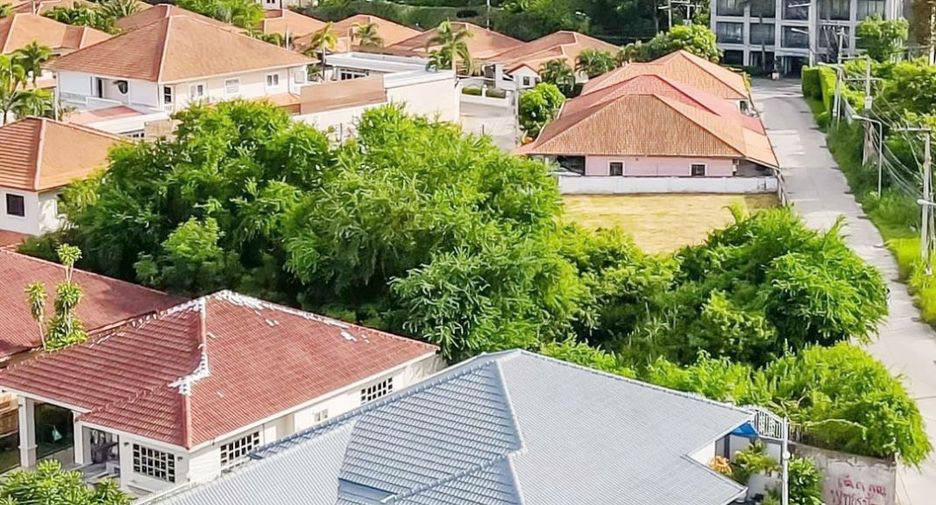 For rent 4 bedrooms villa in Jomtien, Pattaya