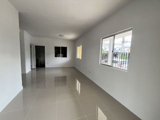 For sale 3 bedrooms townhouse in Mueang Pathum Thani, Pathum Thani