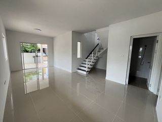 For sale 3 bedrooms townhouse in Mueang Pathum Thani, Pathum Thani