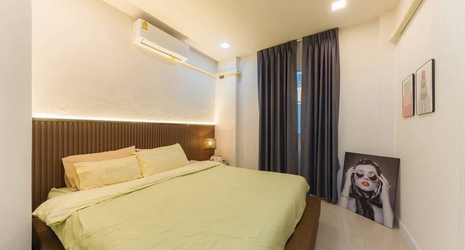 For rent 5 bedrooms villa in San Sai, Chiang Mai