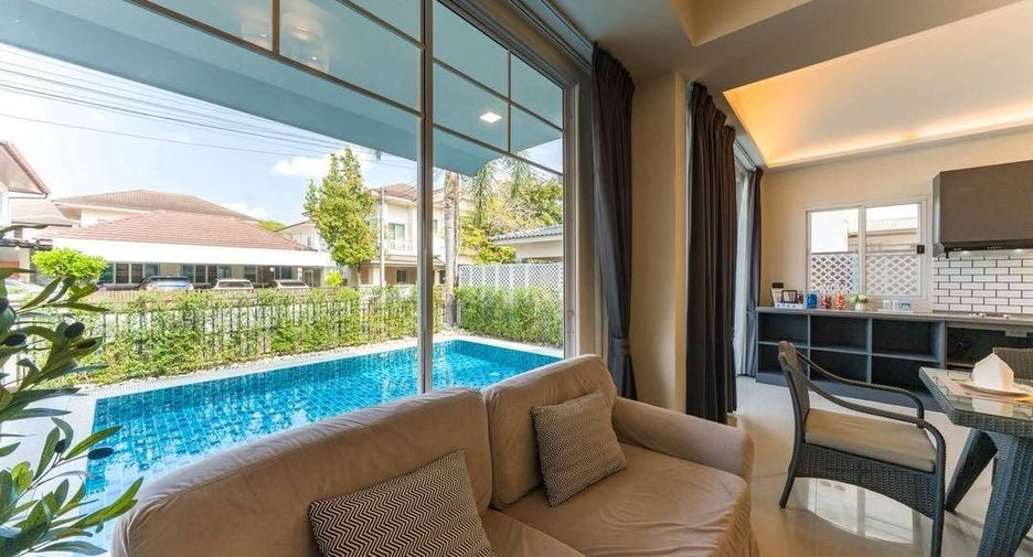 For rent 5 bedrooms villa in San Sai, Chiang Mai
