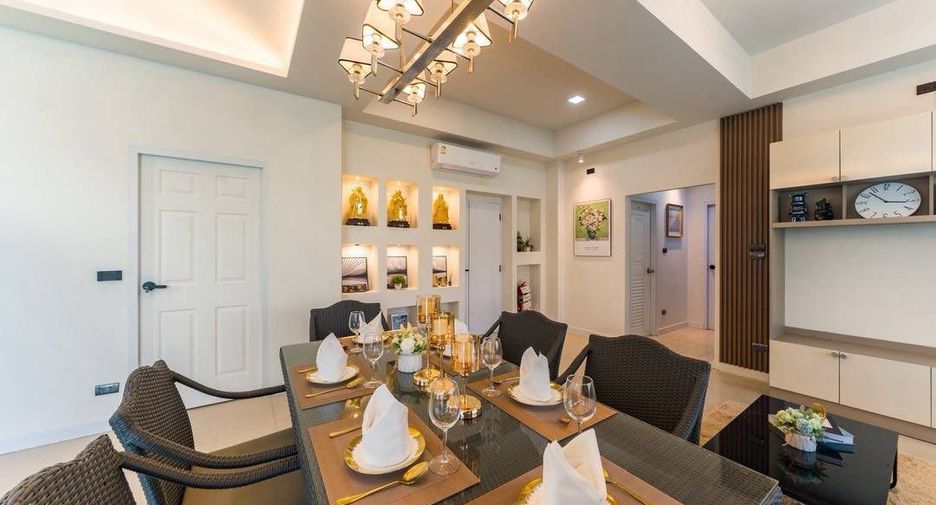 For rent 5 bedrooms villa in San Sai, Chiang Mai