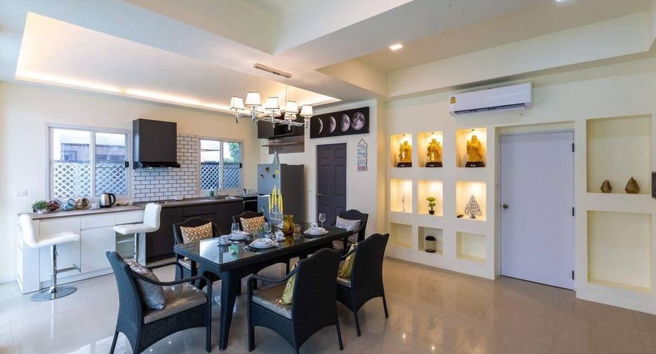 For rent 5 bedrooms villa in San Sai, Chiang Mai