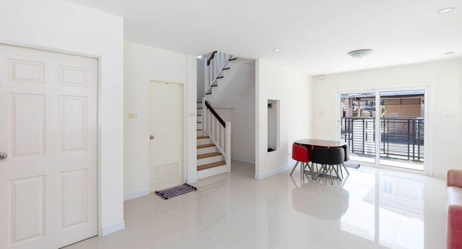 For sale 2 bedrooms house in Mueang Ubon Ratchathani, Ubon Ratchathani