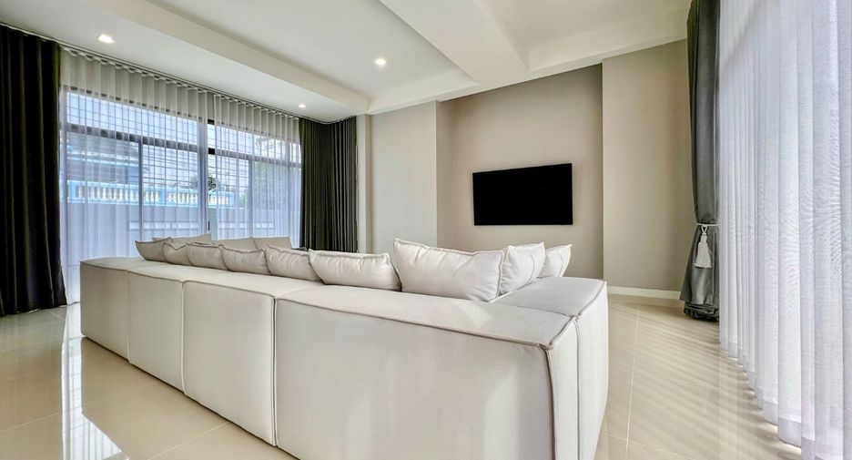 For sale 3 bedrooms house in Sai Mai, Bangkok