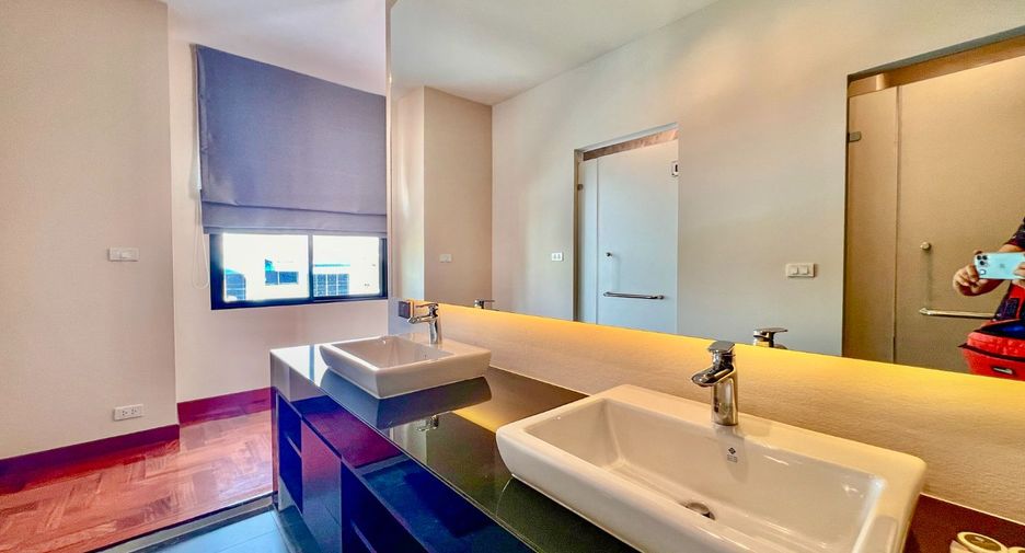 For sale 3 bedrooms house in Sai Mai, Bangkok