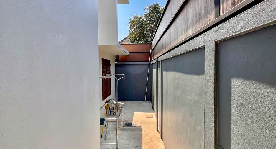 For sale 3 bedrooms house in Sai Mai, Bangkok