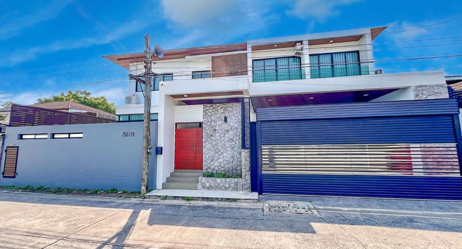 For sale 3 bedrooms house in Sai Mai, Bangkok