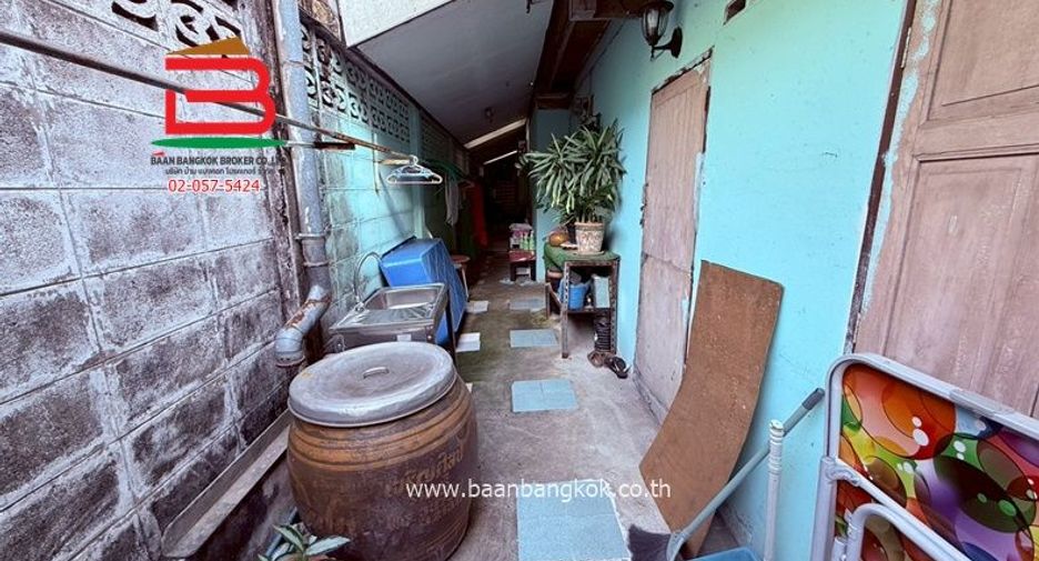 For sale 10 bedrooms house in Bangkok Noi, Bangkok