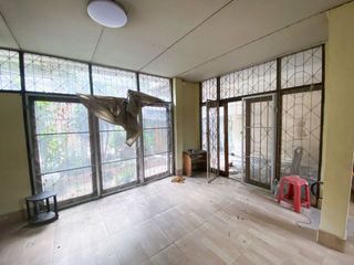 For sale 3 bedrooms townhouse in Watthana, Bangkok