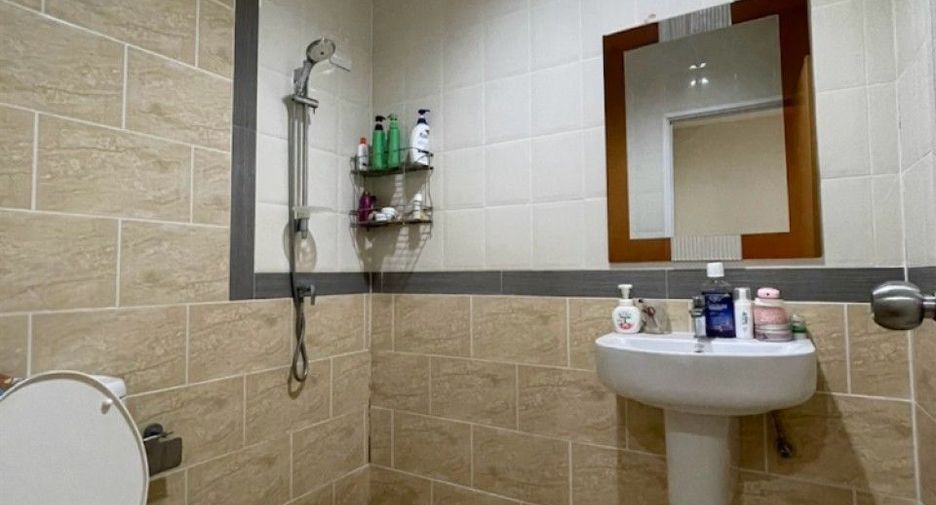 For sale 3 bedrooms townhouse in Bang Phli, Samut Prakan