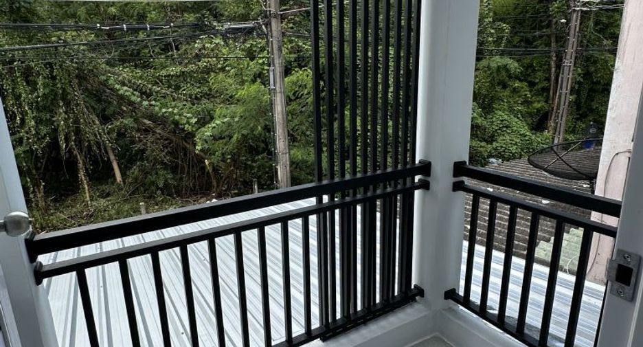 Reihenhaus zum Kauf mit 2 Zimmer in Mueang Nonthaburi, Nonthaburi