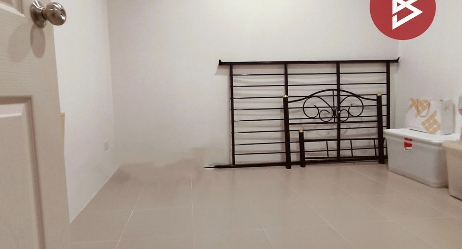 Reihenhaus zum Kauf mit 2 Zimmer in Mueang Nakhon Si Thammarat, Nakhon Si Thammarat