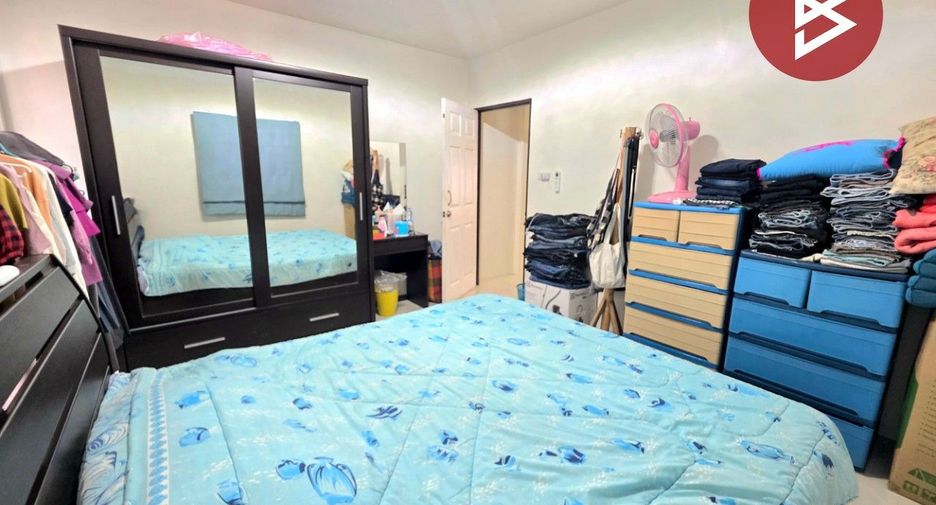 Reihenhaus zum Kauf mit 2 Zimmer in Bang Lamung, Chonburi