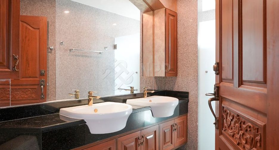À vendre 4 chambres condo à Hua Hin, Prachuap Khiri Khan