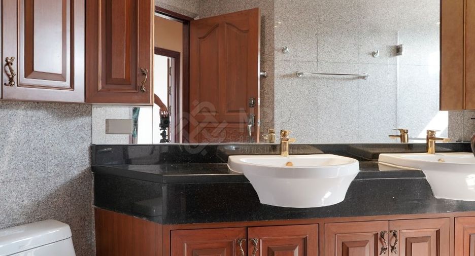 À vendre 4 chambres condo à Hua Hin, Prachuap Khiri Khan
